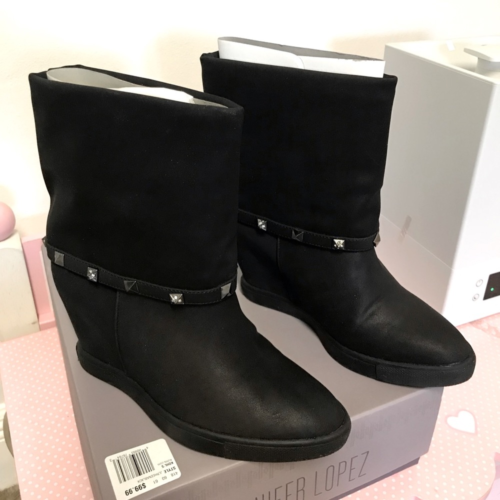 JLO WEDGE BOOTIE